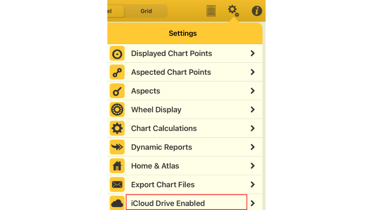 Astro Goldの設定メニュー画面。「iCloud Drive Enabled」の項目が赤枠でハイライトされている。